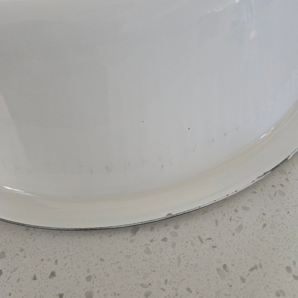 Vintage White Enamel Wash Basin 16.5" Bowl Farmhouse Decor Rustic Metal Dark Rim - Picture 3 of 10